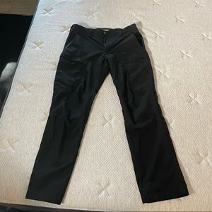 5.11 tactical slim cargo pants